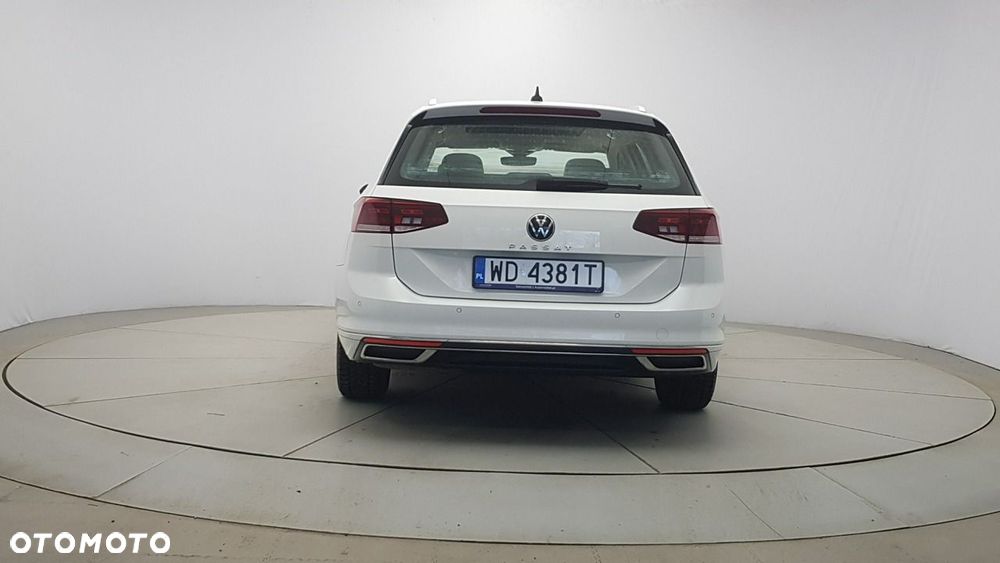 Volkswagen Passat - 6