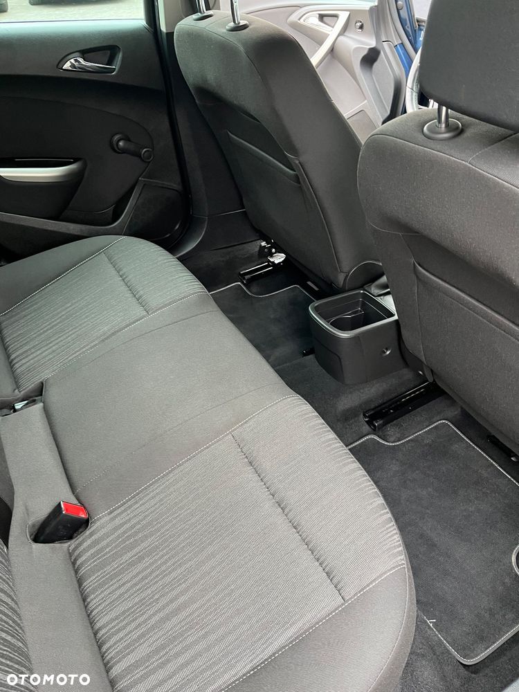 Opel Astra 1.4 T Cosmo - 12