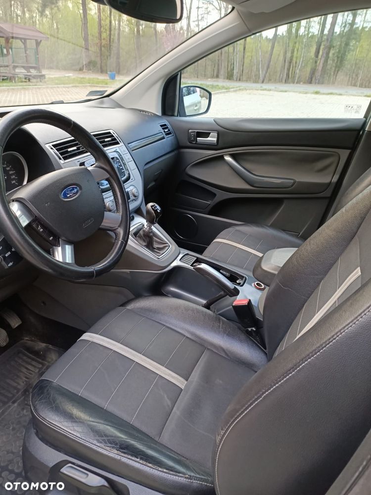 Ford Kuga 2.0 TDCi Titanium - 17
