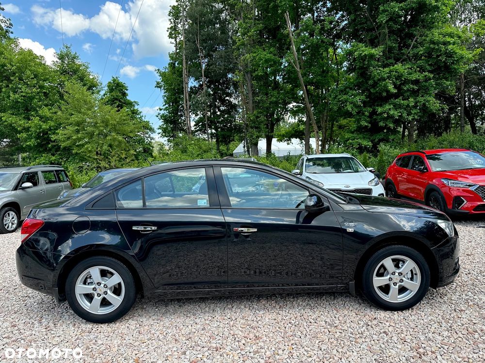 Chevrolet Cruze - 9