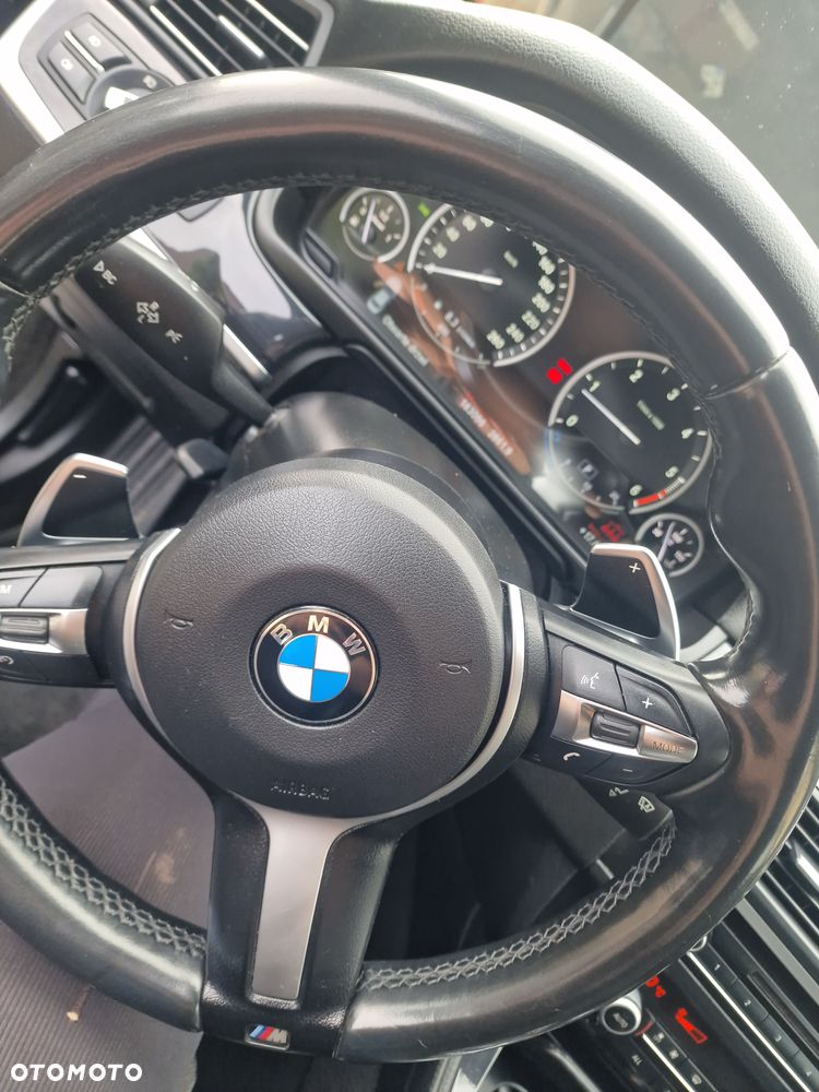 BMW Seria 5 520d - 25