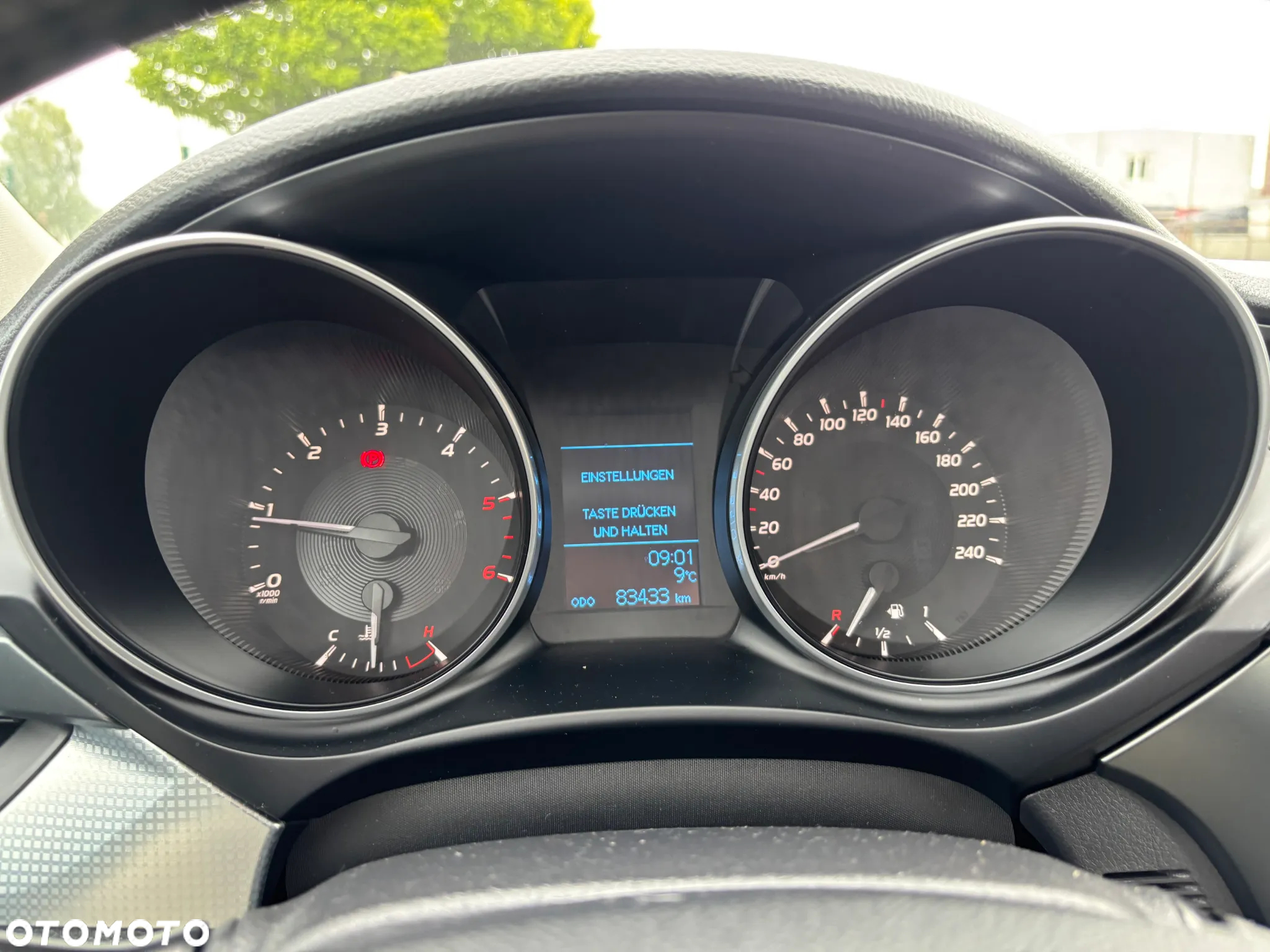 Toyota Avensis - 21