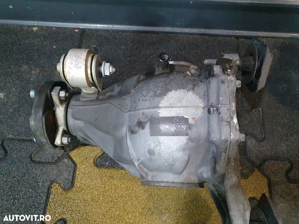 Grup spate diferential MERCEDES-BENZ C-CLASS T-Model III S204 2007 - 2014 2.2 C 180 CDI OM 651.913  A2043510408 - 1