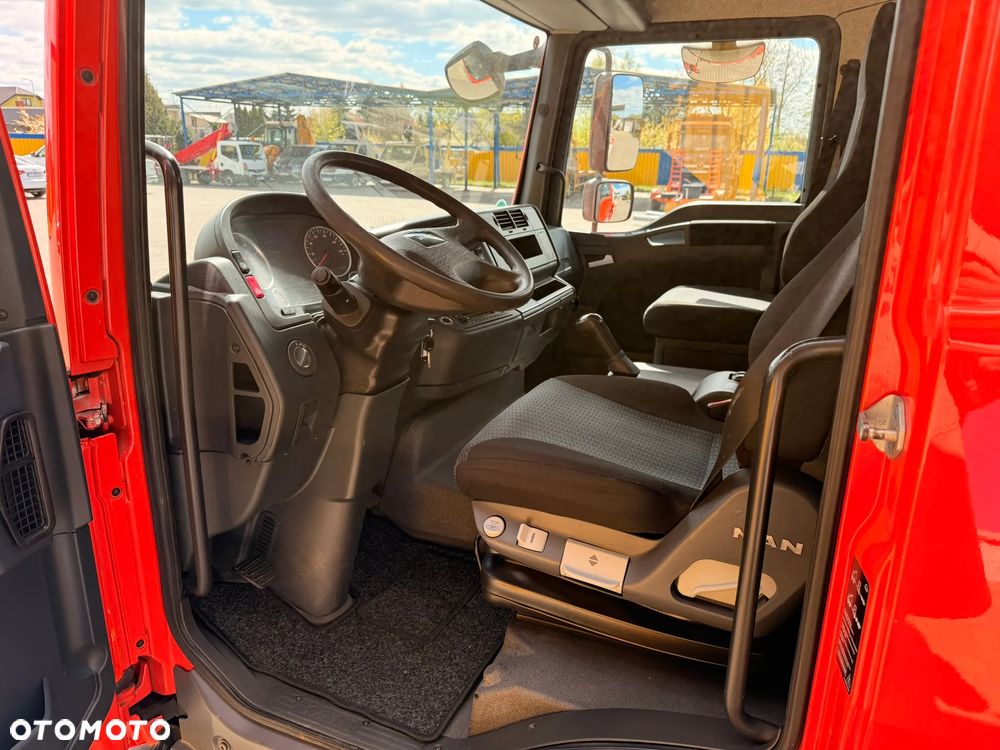 Ruthmann T330 (33m w bok 21,2m)Mercedes Atego, MAN TGL7.150 - 9