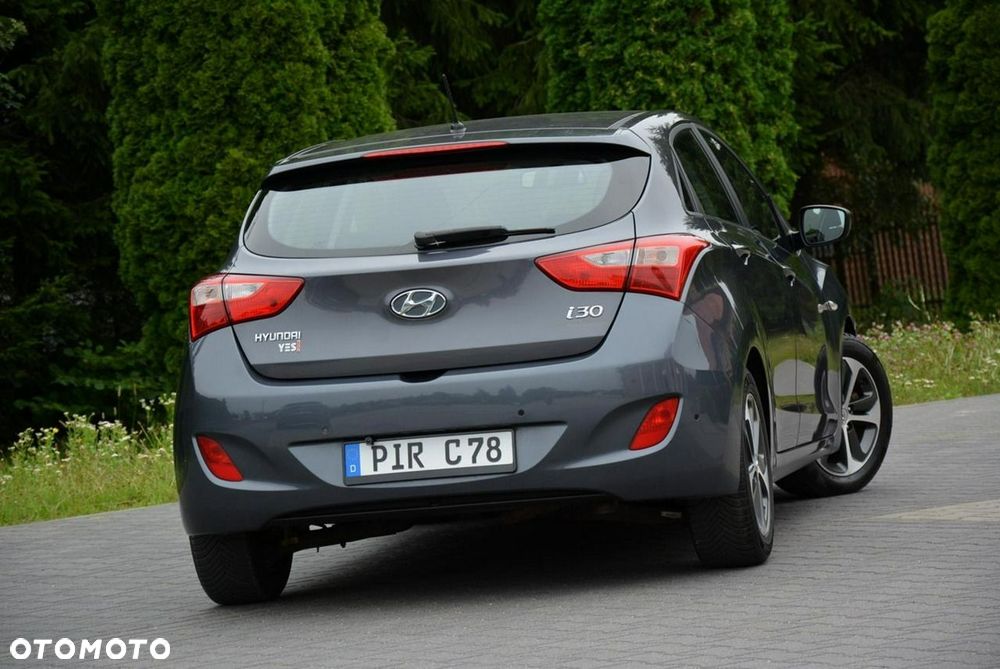 Hyundai i30 1.6 GDI BlueDrive Comfort - 14