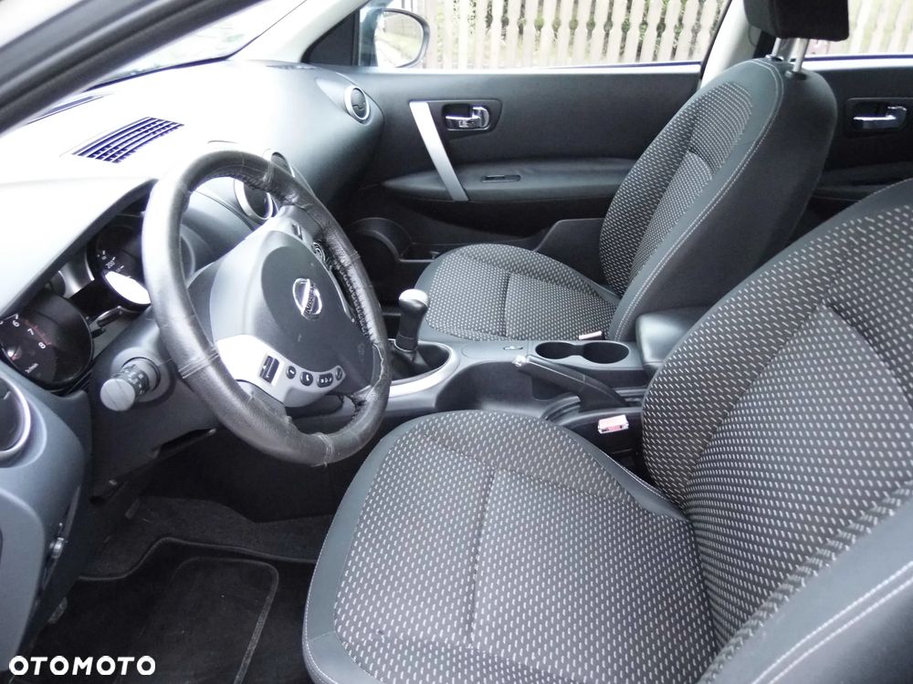 Nissan Qashqai 1.6 visia - 21