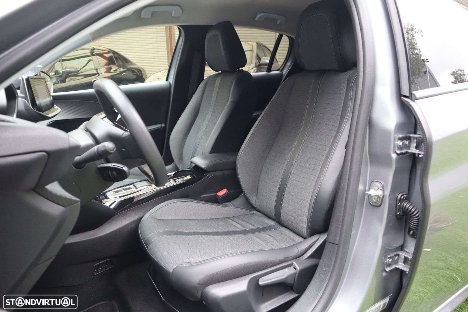 Peugeot e-208 50 kWh Allure Pack - 30