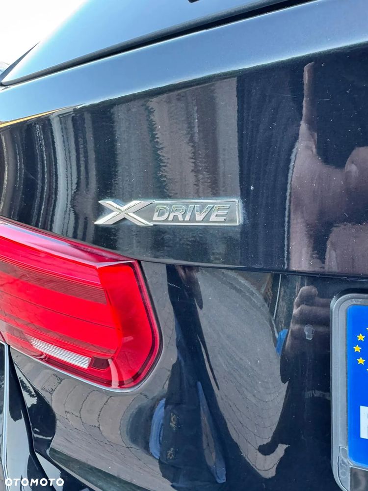 BMW Seria 3 330i xDrive M Sport Shadow - 14