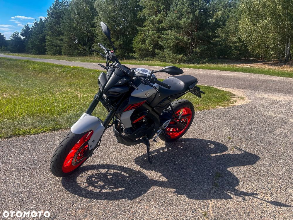 Yamaha MT - 2