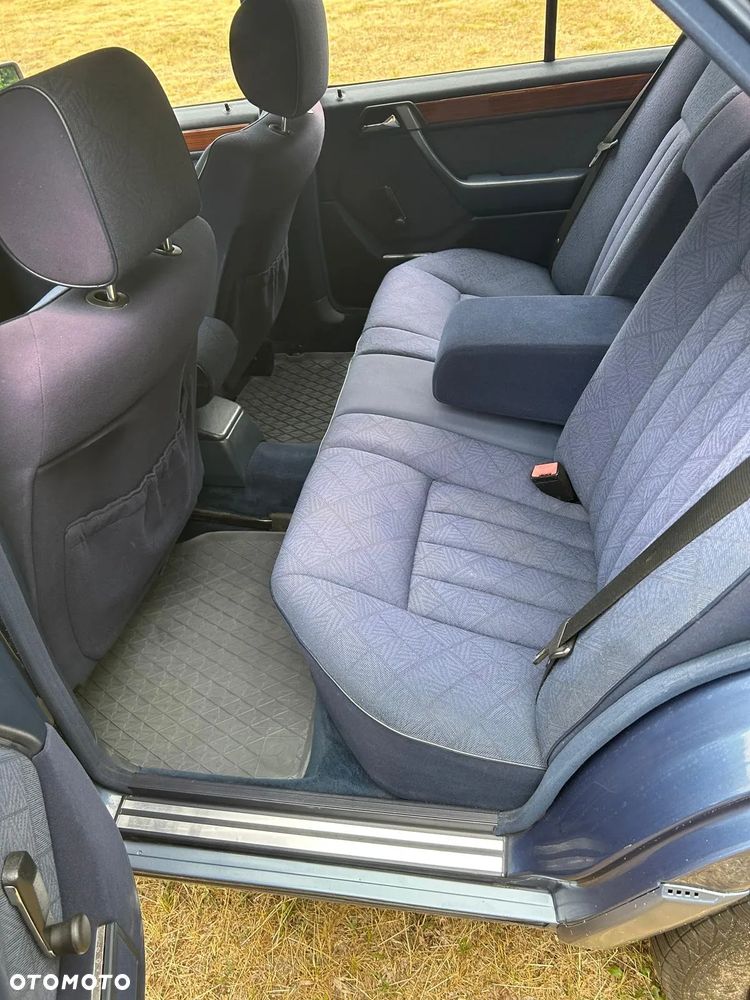 Mercedes-Benz W124 (1984-1993) - 10