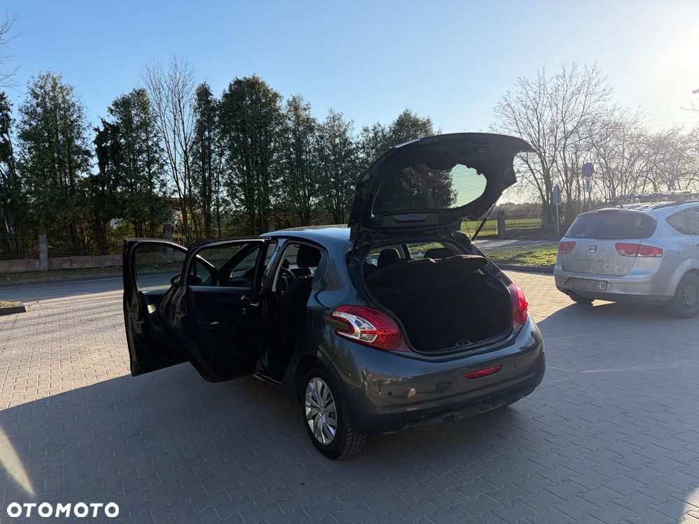 Peugeot 208 82 PureTech Style - 5