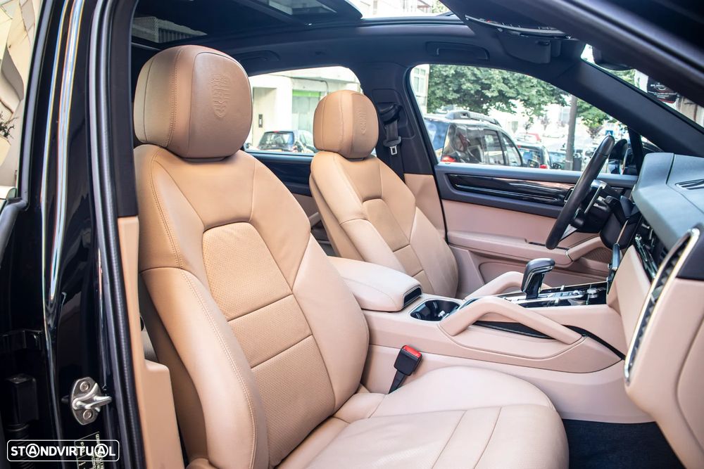 Porsche Cayenne E-Hybrid - 12