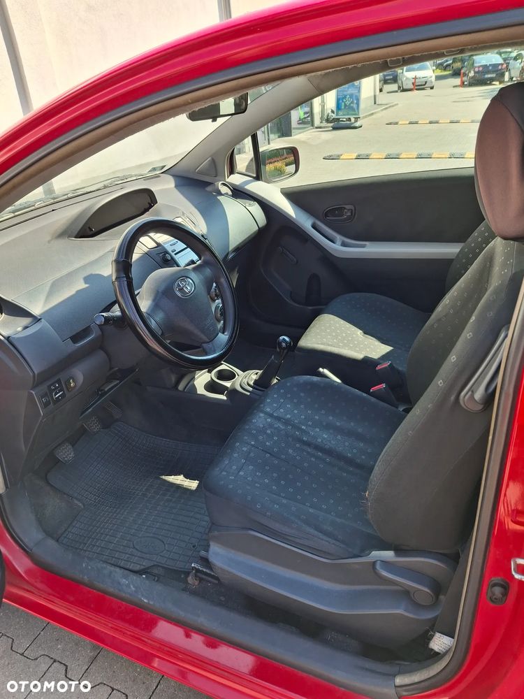 Toyota Yaris 1.0 Luna - 15