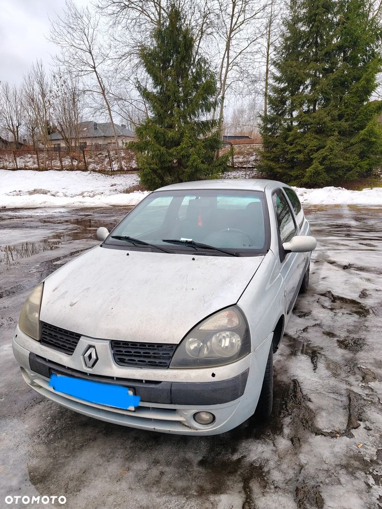 Renault Clio - 1