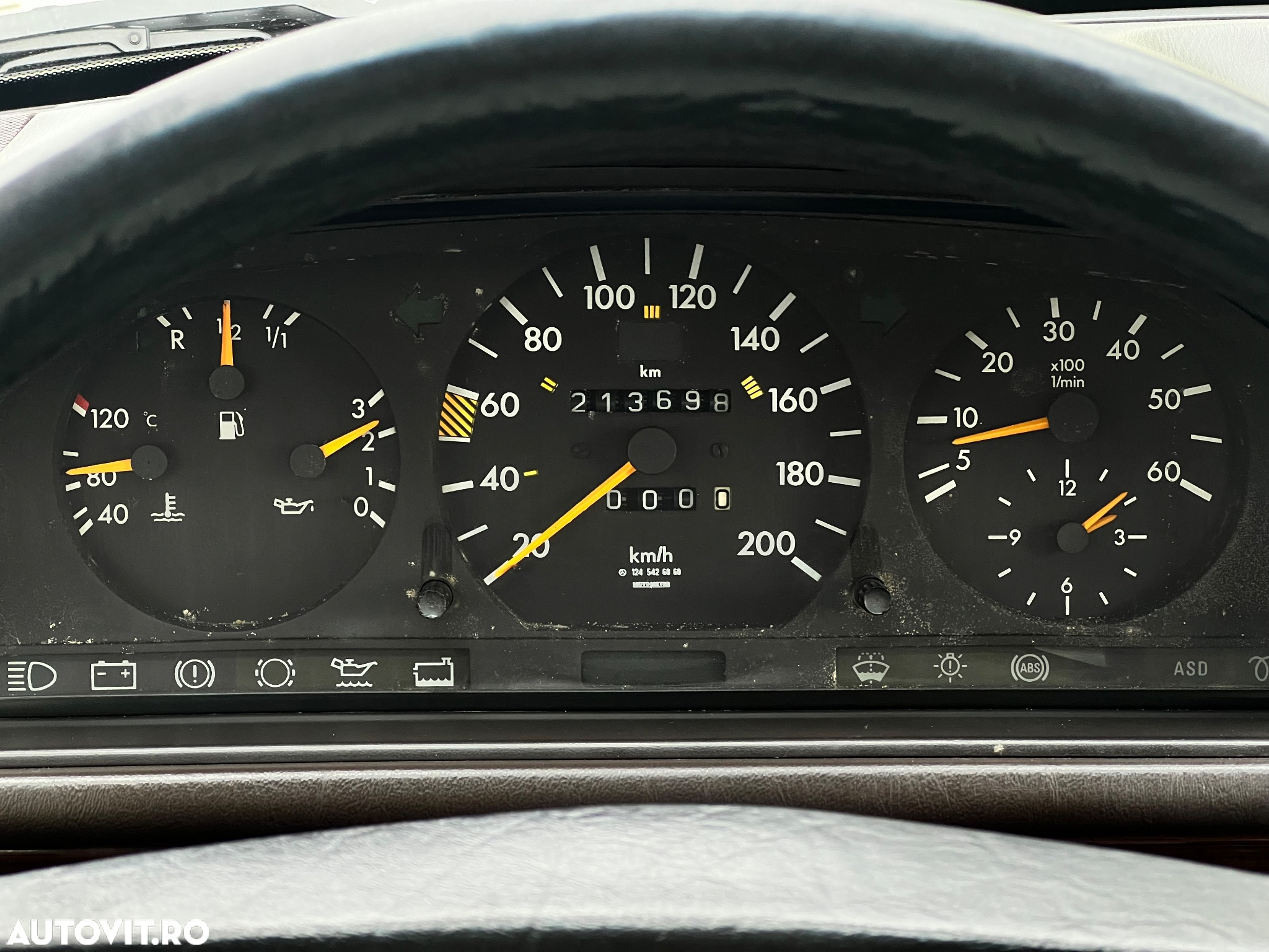 Mercedes-Benz W124 - 26