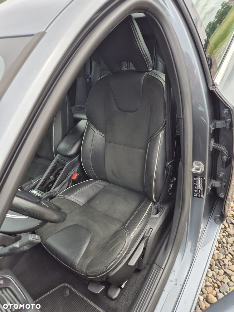 Volvo V40 D4 RDesign - 11