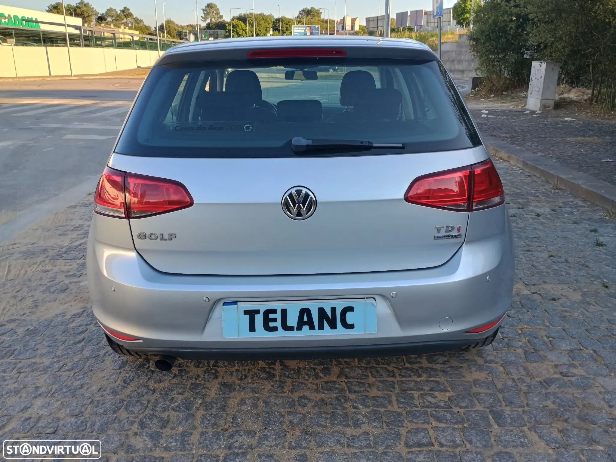 VW Golf 1.6 TDi Trendline BlueMotion - 6