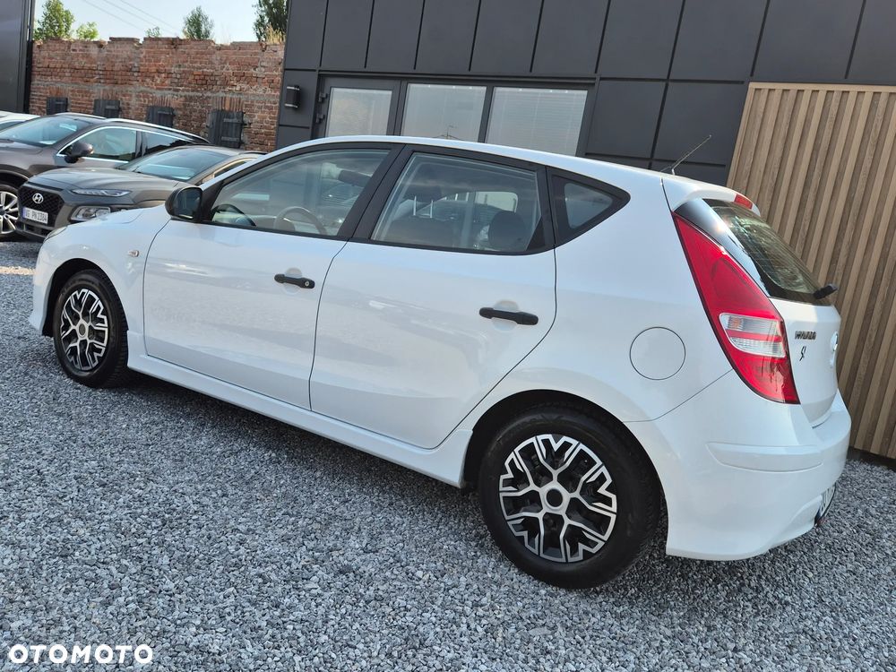 Hyundai i30 1.4 Blue Comfort - 9