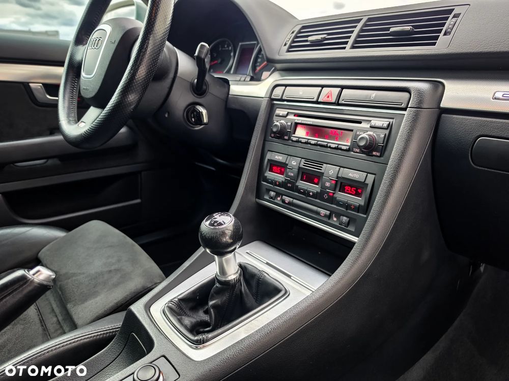 Audi A4 Limousine - 20