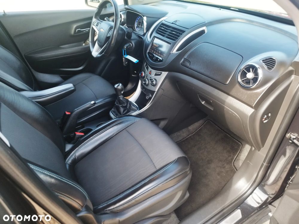 Chevrolet Trax 1.6 LT - 28