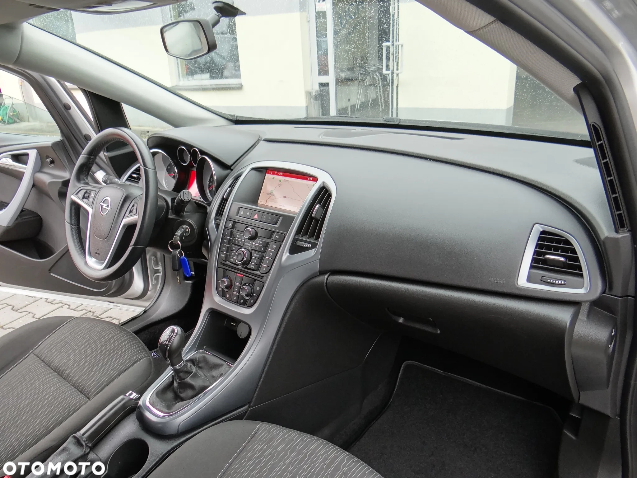 Opel Astra 1.4 Turbo Cosmo - 30