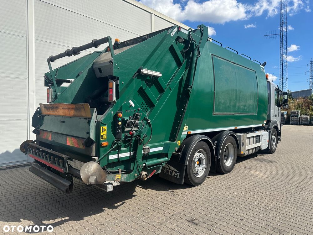 Volvo FM 330 Śmieciarka NTM 93 tys km - 4