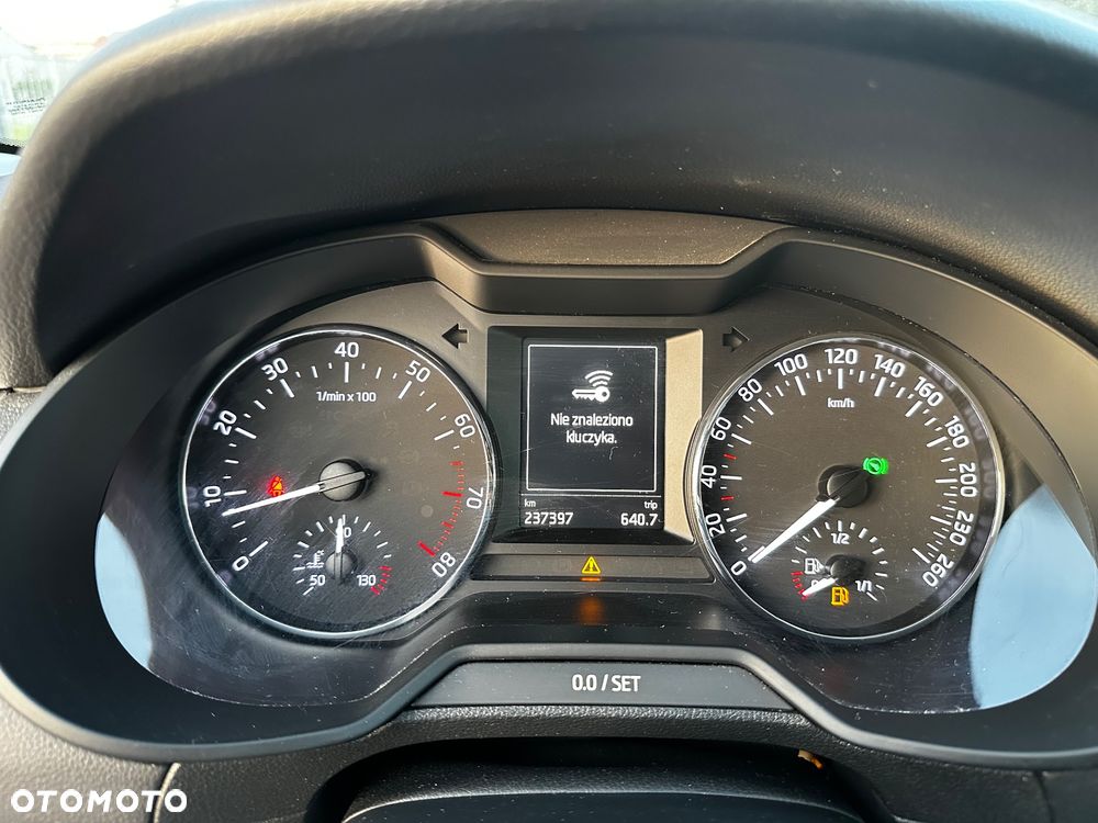 Skoda Octavia 1.4 TSI Edition DSG - 19