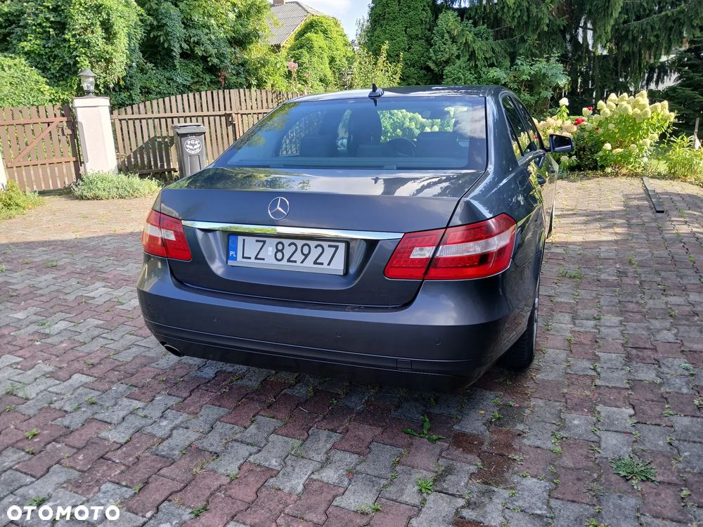 Mercedes-Benz Klasa E - 2