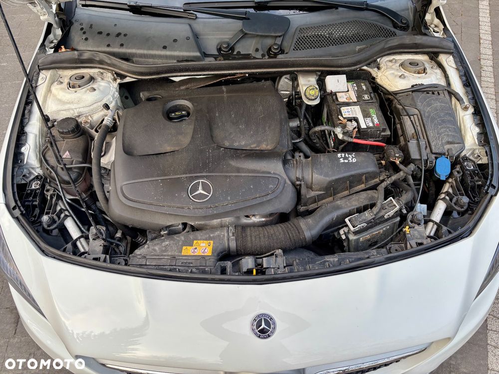 Mercedes-Benz CLA 250 4Matic 7G-DCT - 13