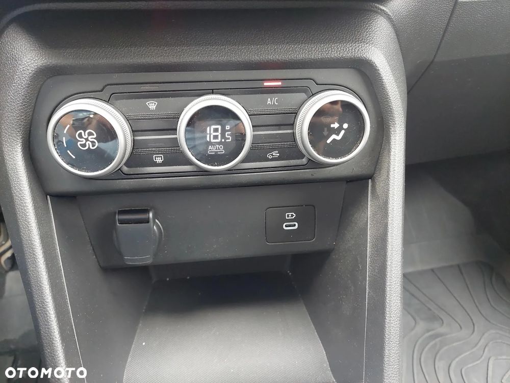 Dacia Jogger 1.0 TCe Expression 7os - 26