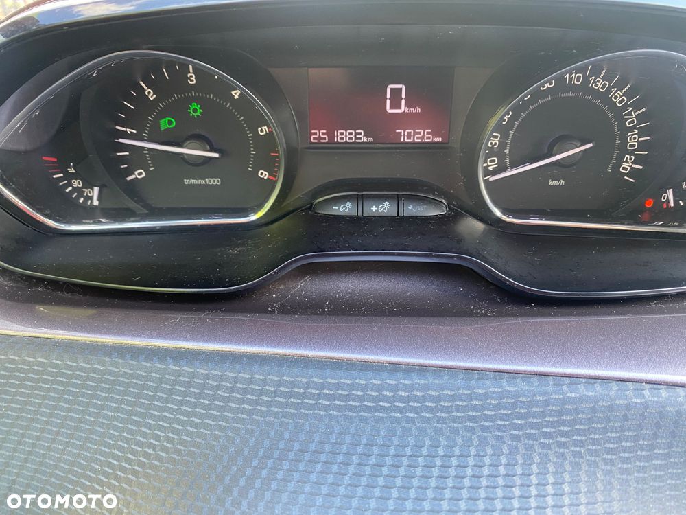 Peugeot 2008 1.6 e-HDi Active S&S - 6