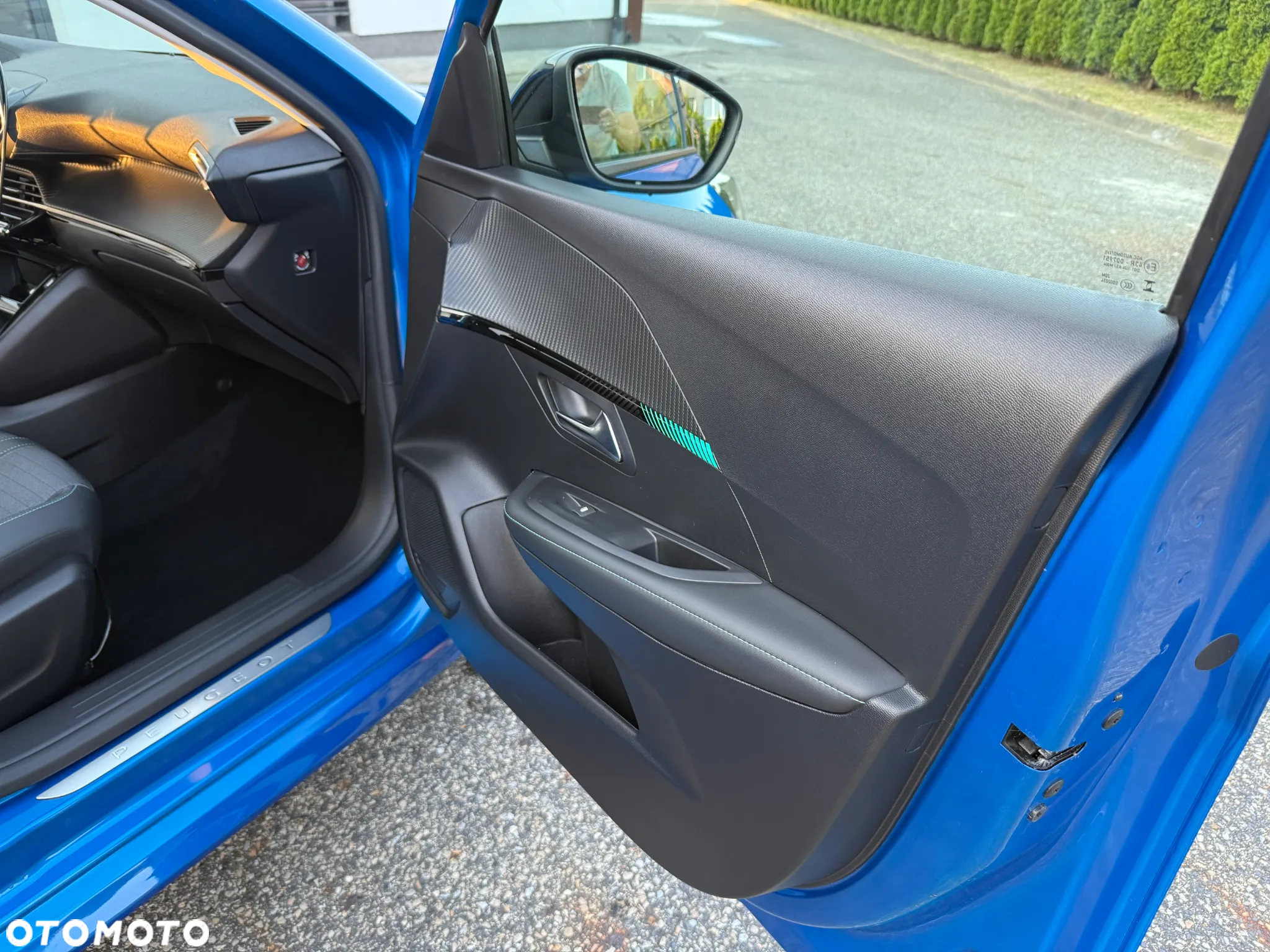 Peugeot 208 - 20