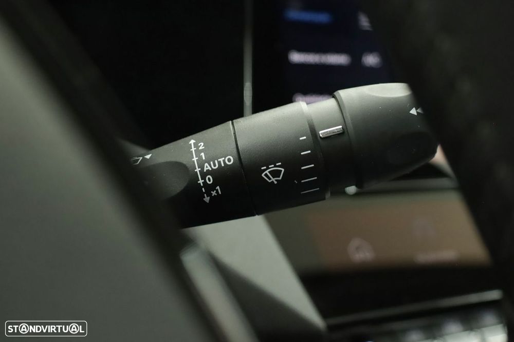 Peugeot 408 1.2 PureTech Allure EAT8 - 18