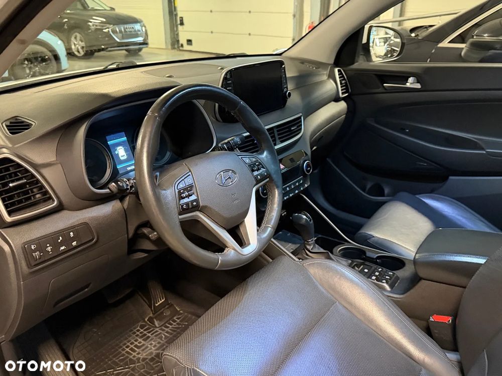 Hyundai Tucson - 8