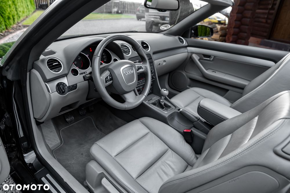 Audi A4 Cabrio 1.8 T - 18