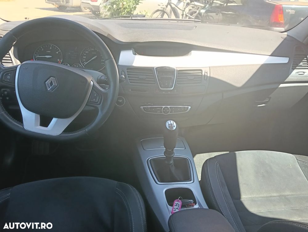 Renault Laguna - 6