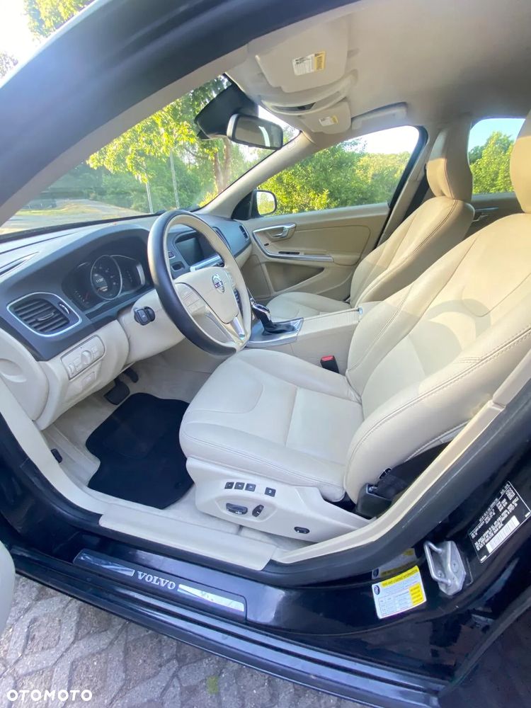 Volvo S60 T5 Drive-E Base - 2