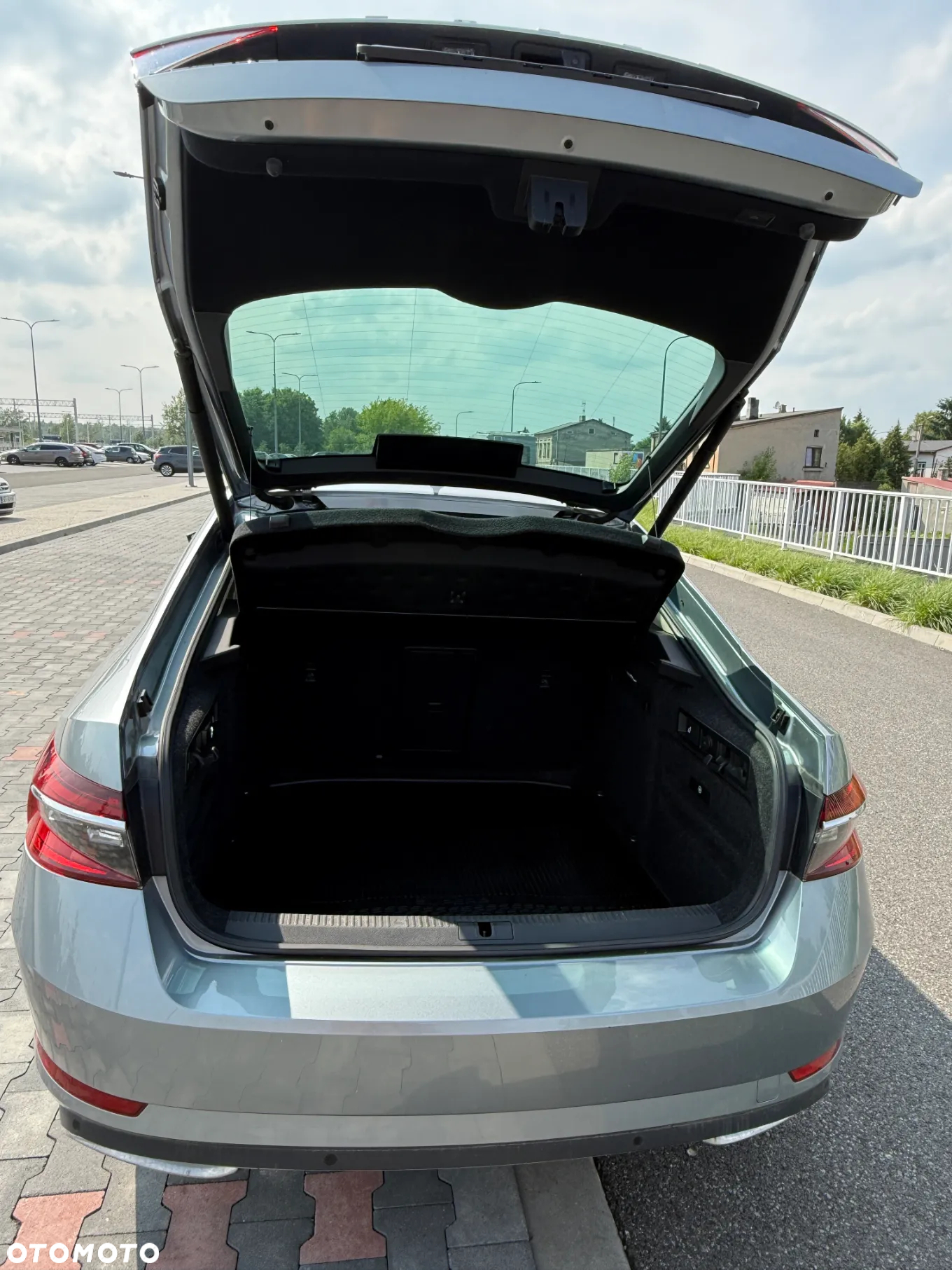 Skoda Superb 2.0 TDI SCR 4x4 L&K DSG - 4