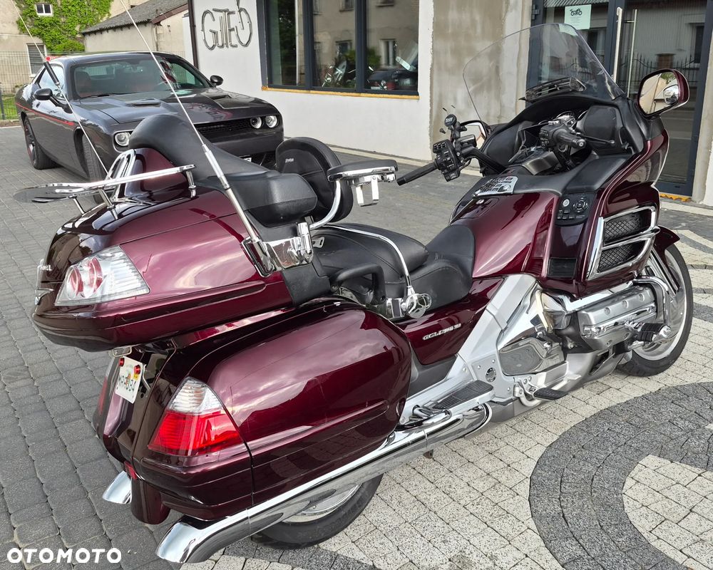 Honda GL - 9