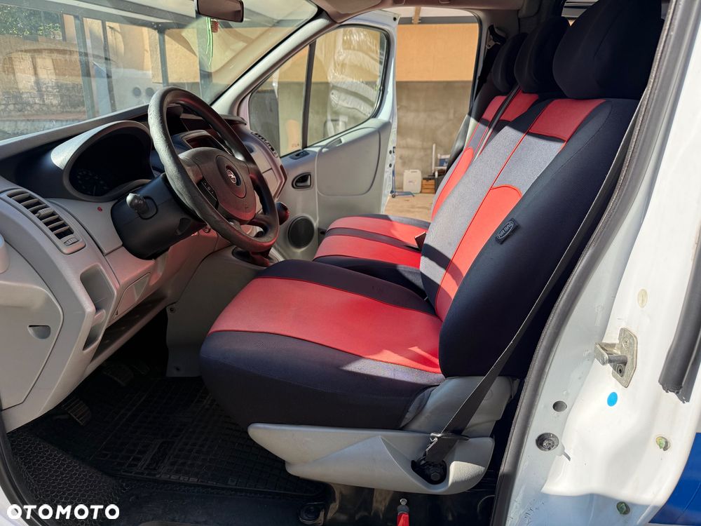 Opel VIVARO Karetka AMBULANS - 8