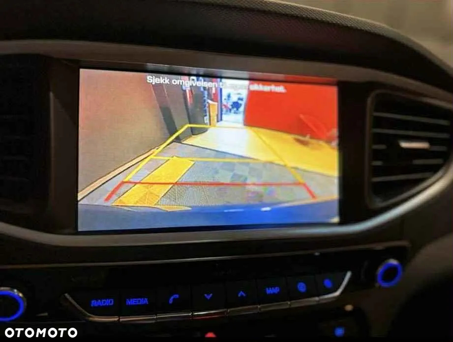 Hyundai IONIQ - 9