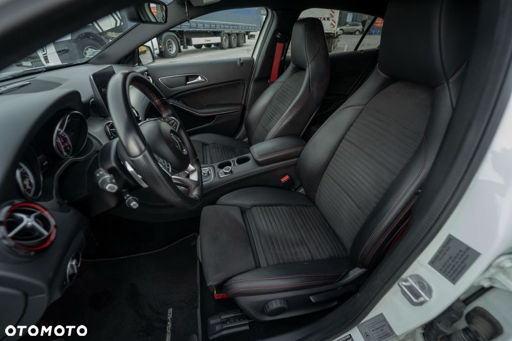 Mercedes-Benz GLA - 19