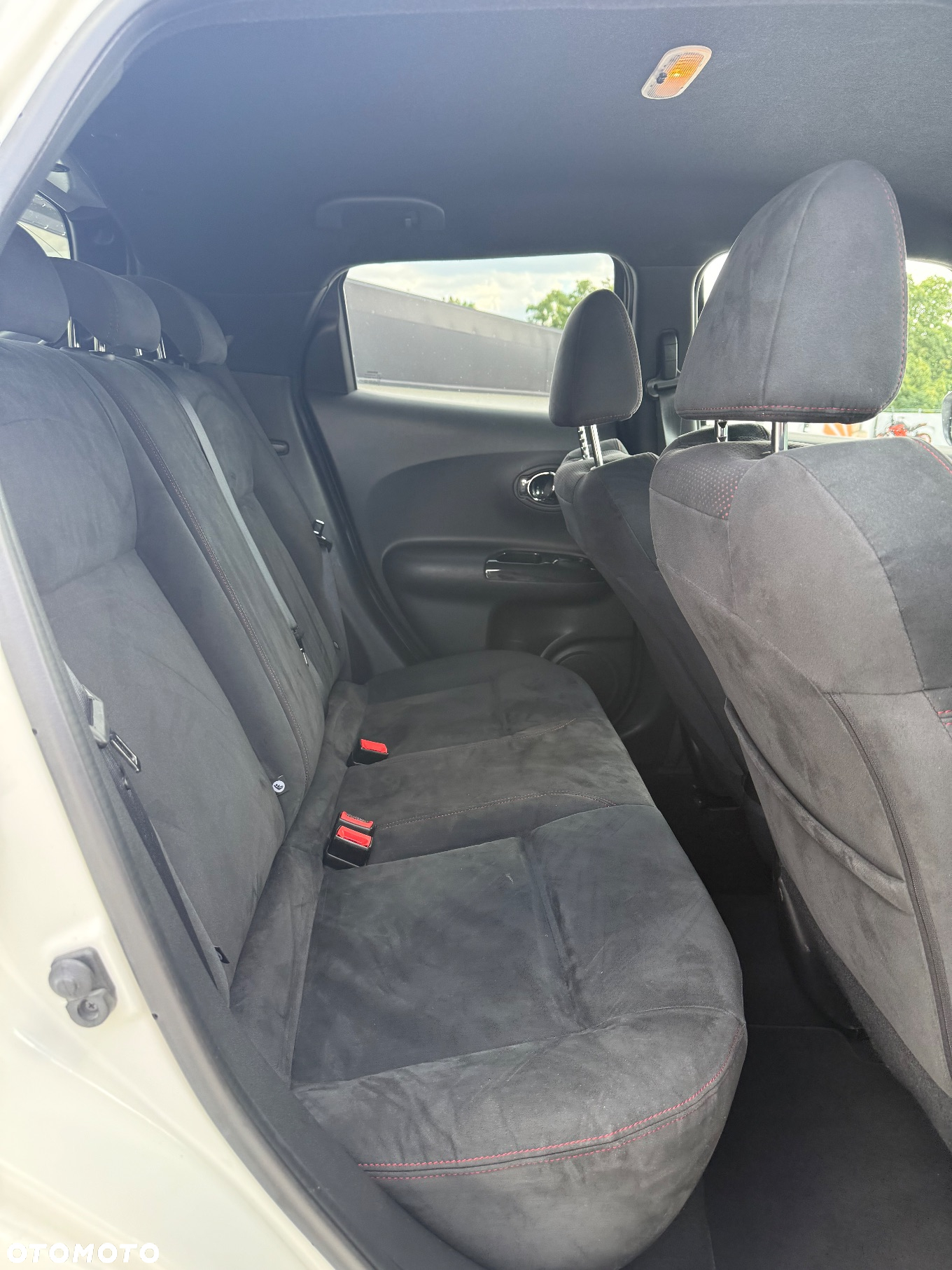 Nissan Juke 1.6 DIG-T Nismo RS 4WD Xtronic EU6 - 24