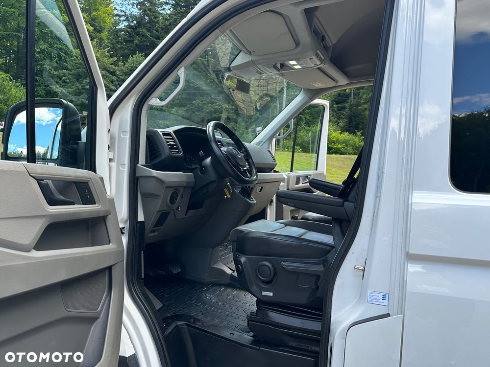 Volkswagen Crafter Brygadówka 5 osobowa - 13