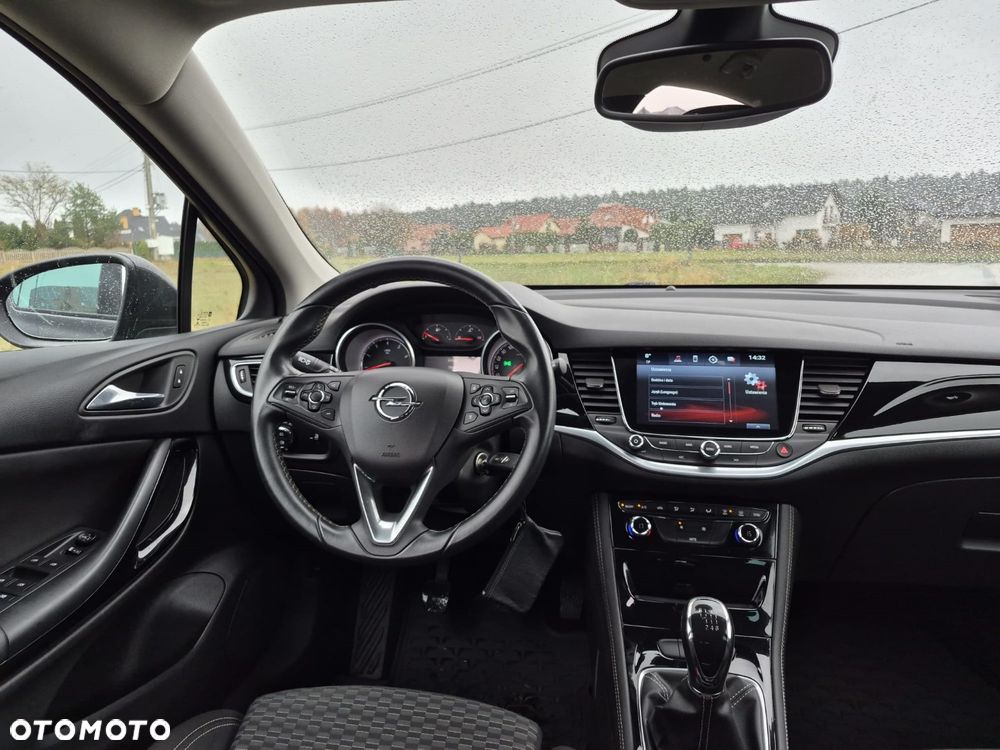 Opel Astra 1.4 Turbo Innovation - 15