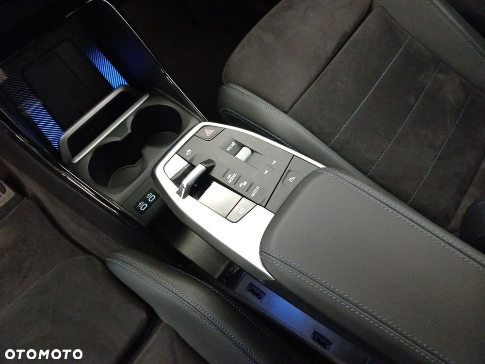 BMW Seria 2 218i M Sport sport - 16