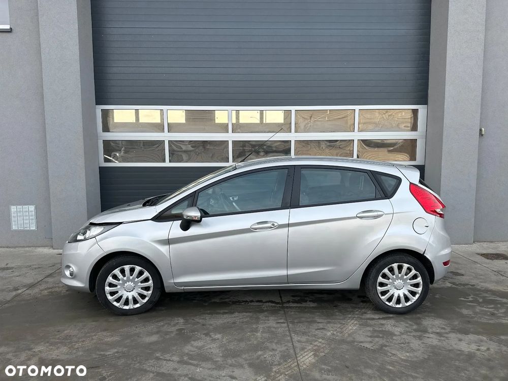 Ford Fiesta ver-1-5-tdci-trend - 6