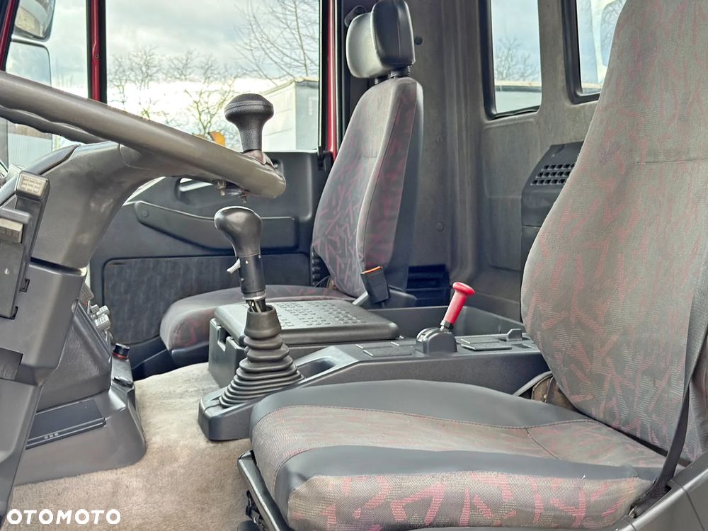 Iveco EUROTEC 260E31 * LAWETA 7,30 m * HMF 1723 K3 (B3) * STAN BDB - 11