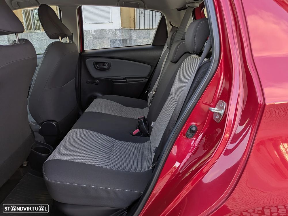 Toyota Yaris 1.5 HSD Comfort - 18