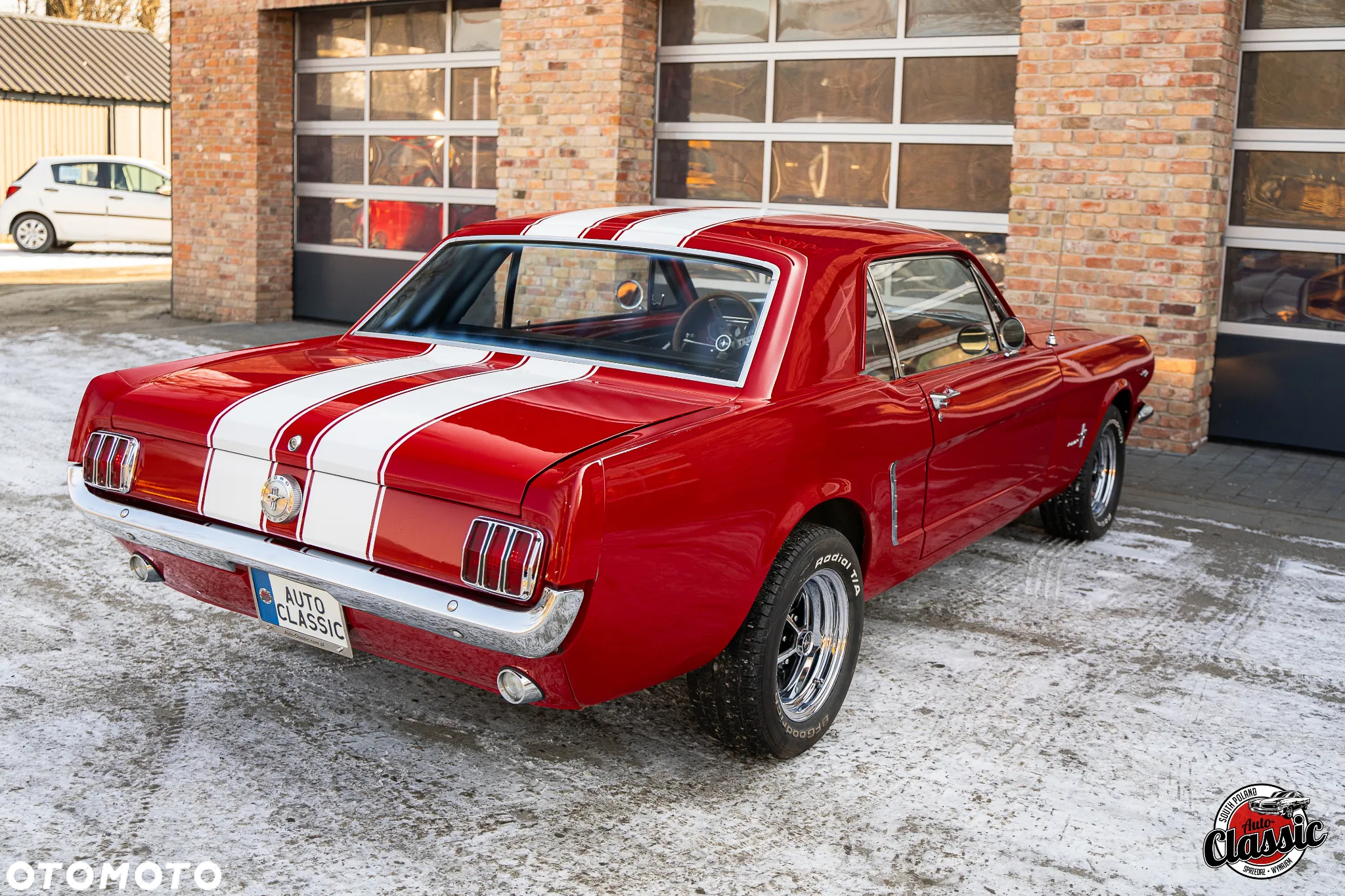 Ford Mustang - 4